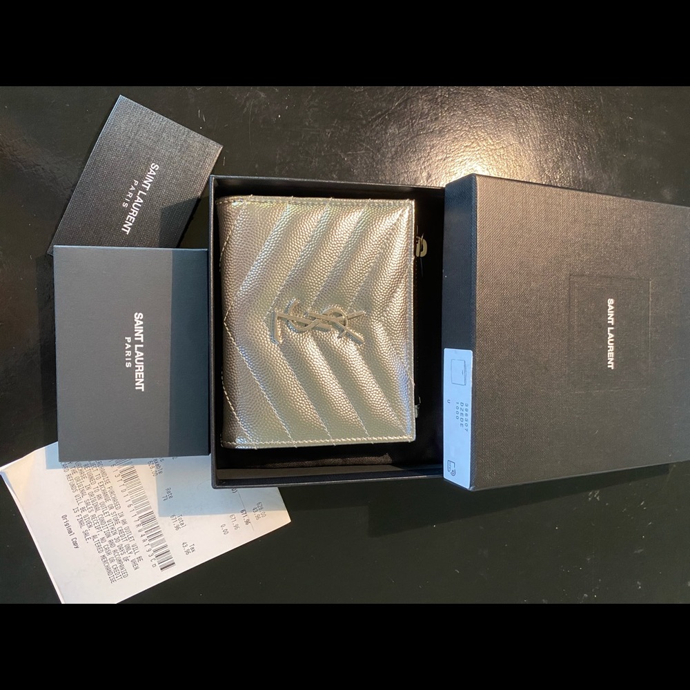 NEW YSL WALLET CARD HOLDER METALLIC SILVER - Picture 2 of 9